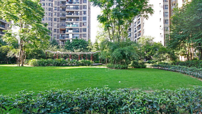 联发嘉园外景图