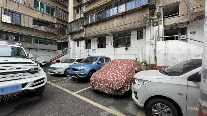 百花山路222号外景图