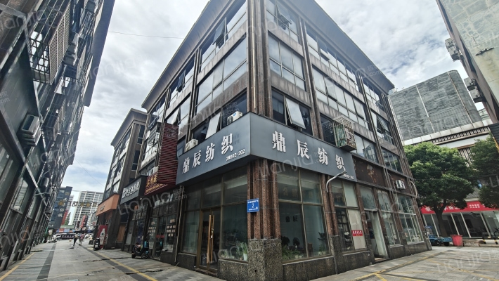 金百盛家纺广场外景图