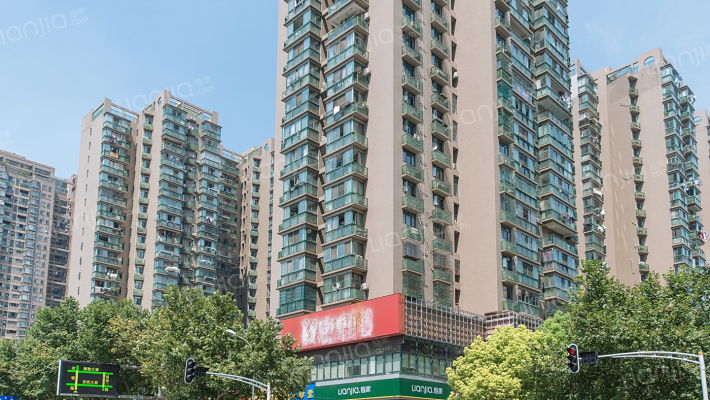 崇安鑫城外景图