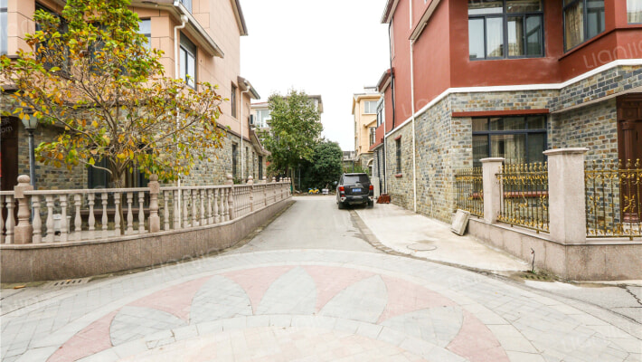 名莲别墅外景图