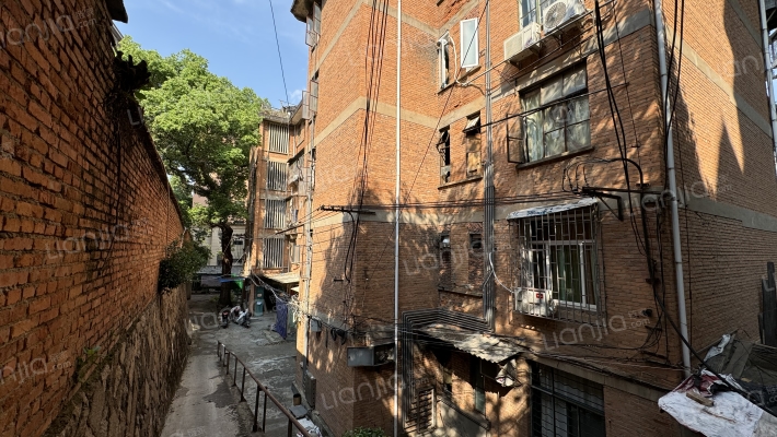 漆筷厂宿舍外景图