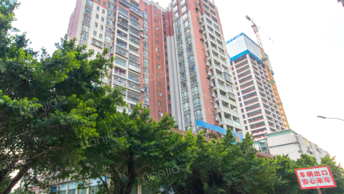 世纪华庭外景图