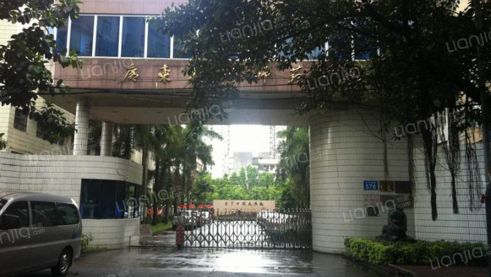 广东技术师范学院西校区外景图