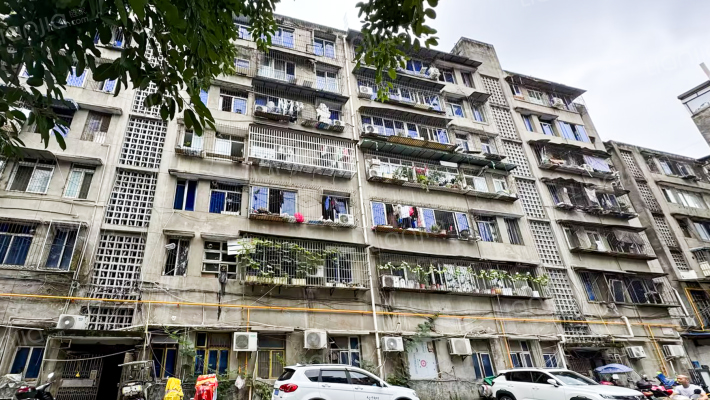 西藏广电苑58号院外景图