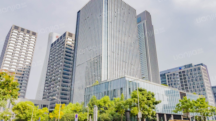 城投大厦外景图