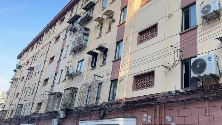 凌二小区外景图