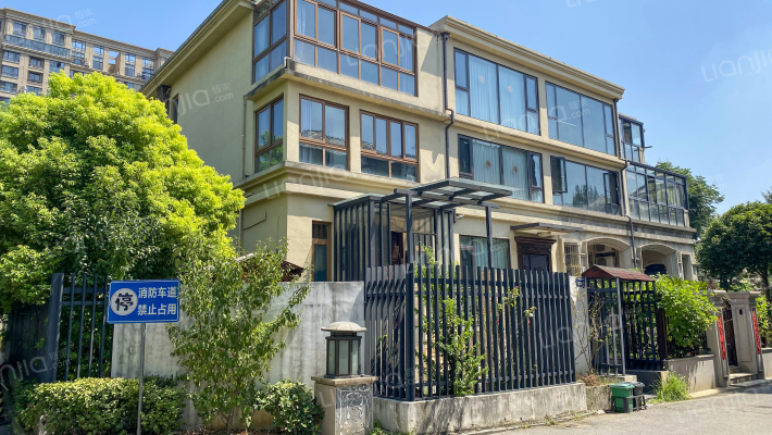 嘉利华府庄园六区外景图