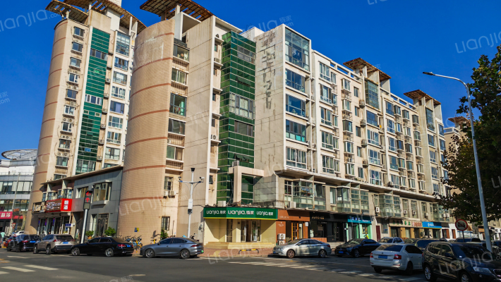 鸿泰公寓外景图