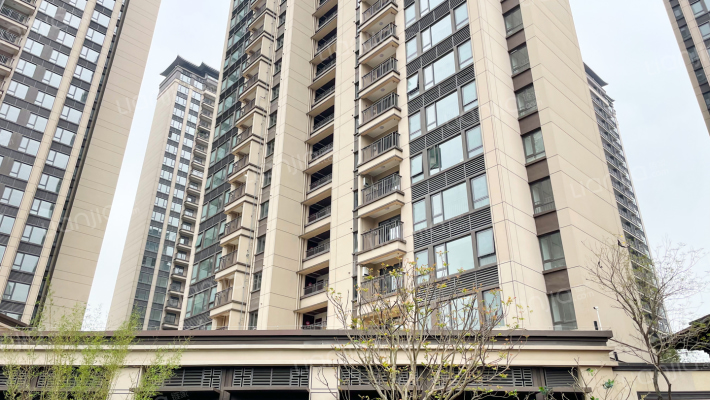 建发和鸣外景图