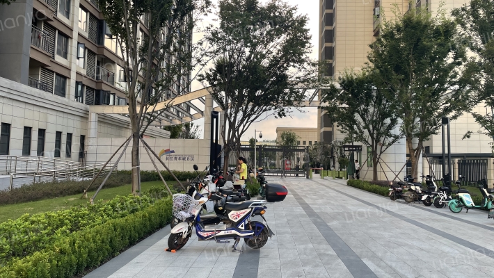 长江青年城B区外景图