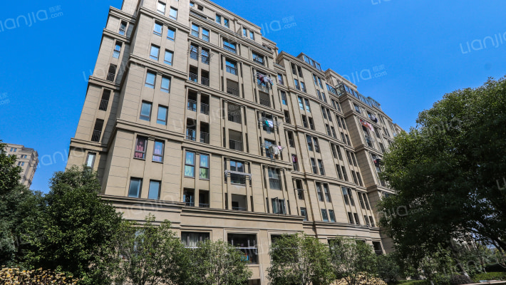 吴越祥院外景图