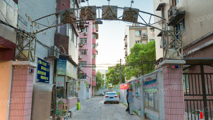 鑫隆公寓外景图