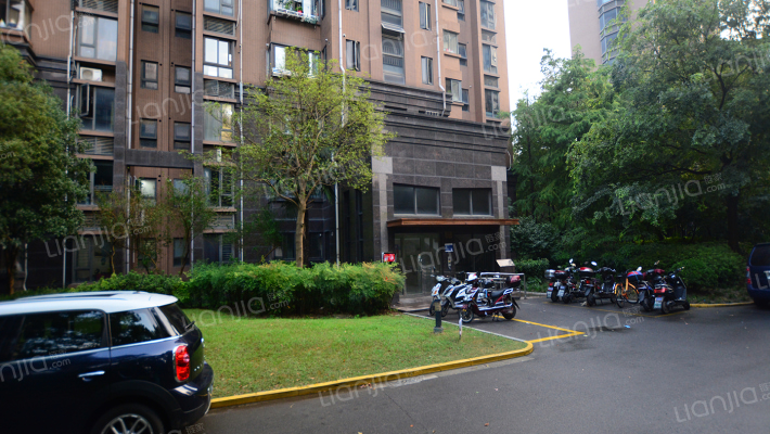 绿地东上海一期外景图