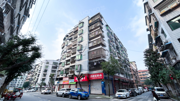 皮鞋城南二街92号外景图