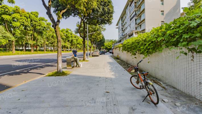 市园林小区外景图