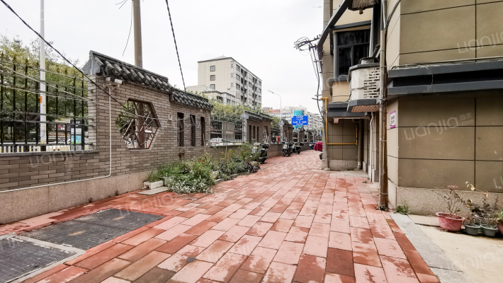 春园小区外景图