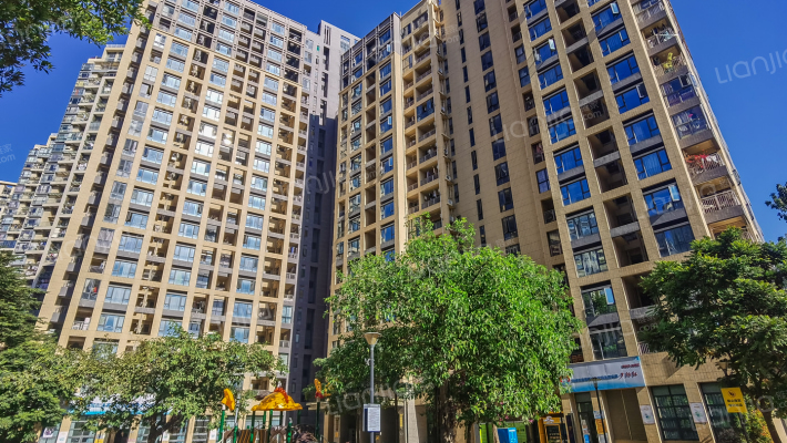 京基御景中央外景图