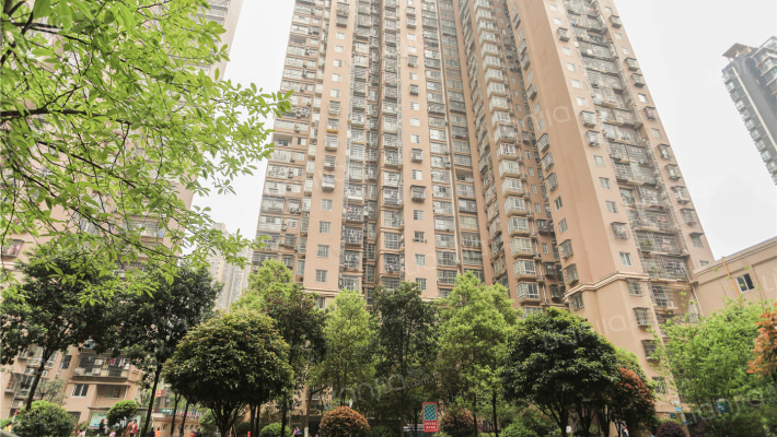 泊林晶城外景图