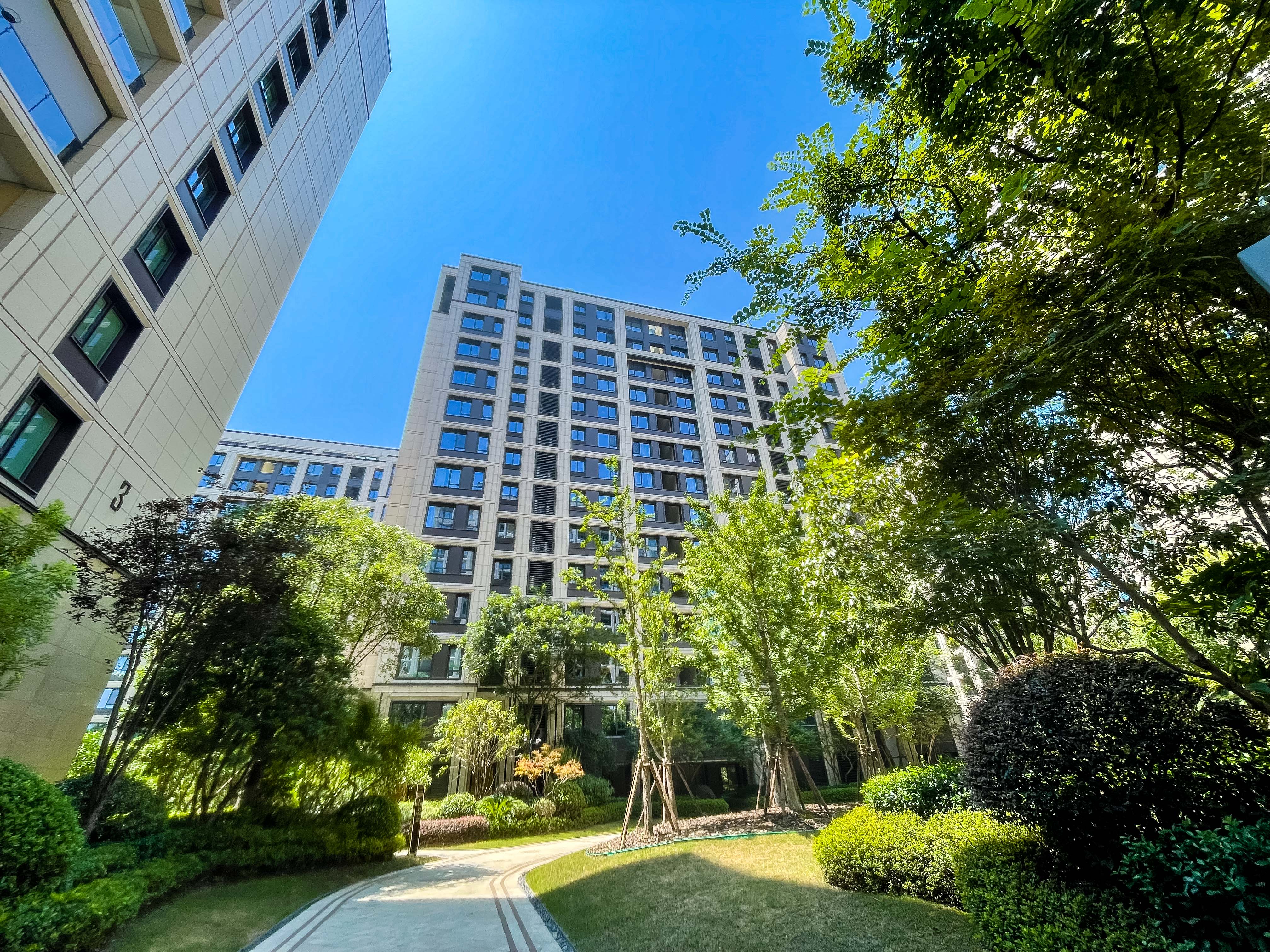 东城金茂府小区实景 18