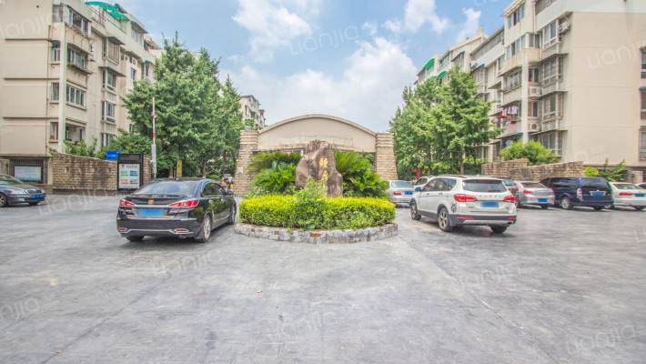 钟盈小区外景图