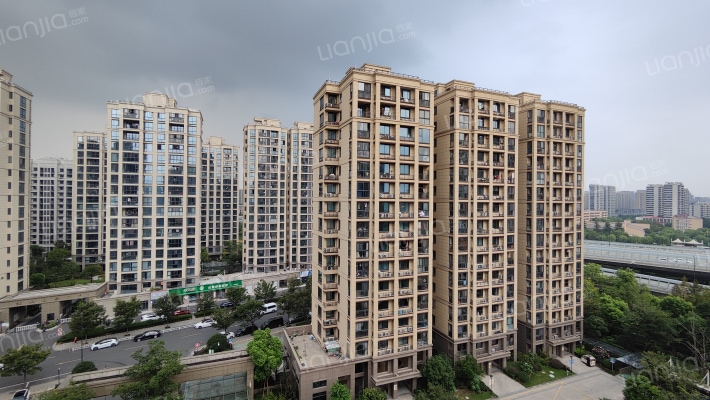 枉山嘉苑一区外景图