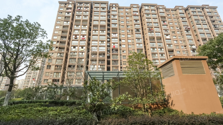 骏景华庭外景图