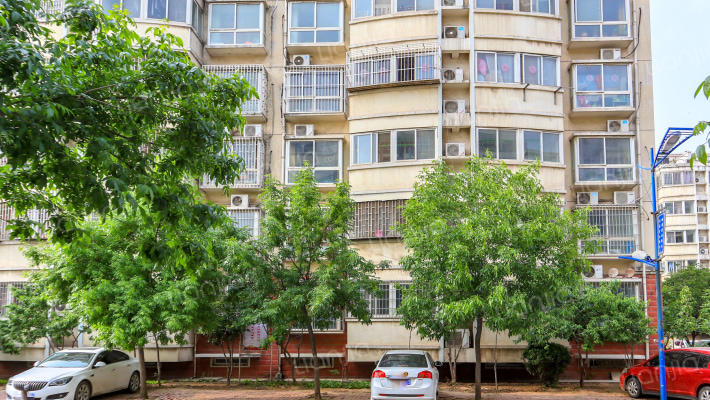 西湖花园外景图