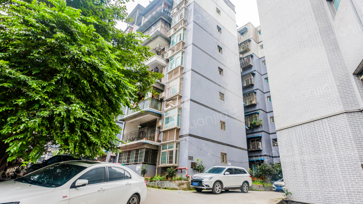 璧泉花园外景图