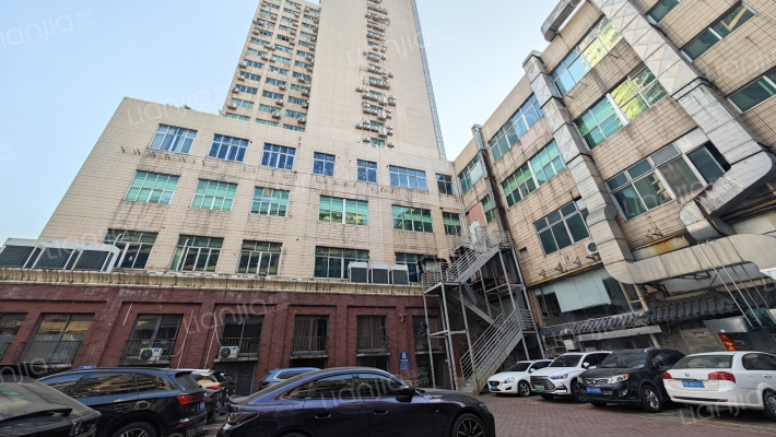 华兴商贸大厦外景图