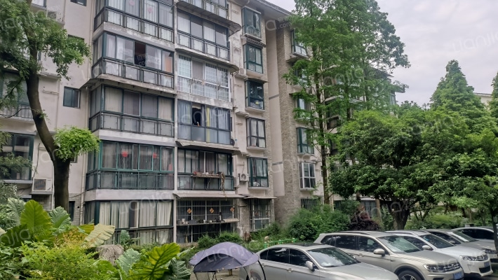 都江森邻香郡外景图