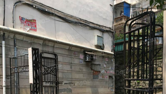 三矿宿舍外景图