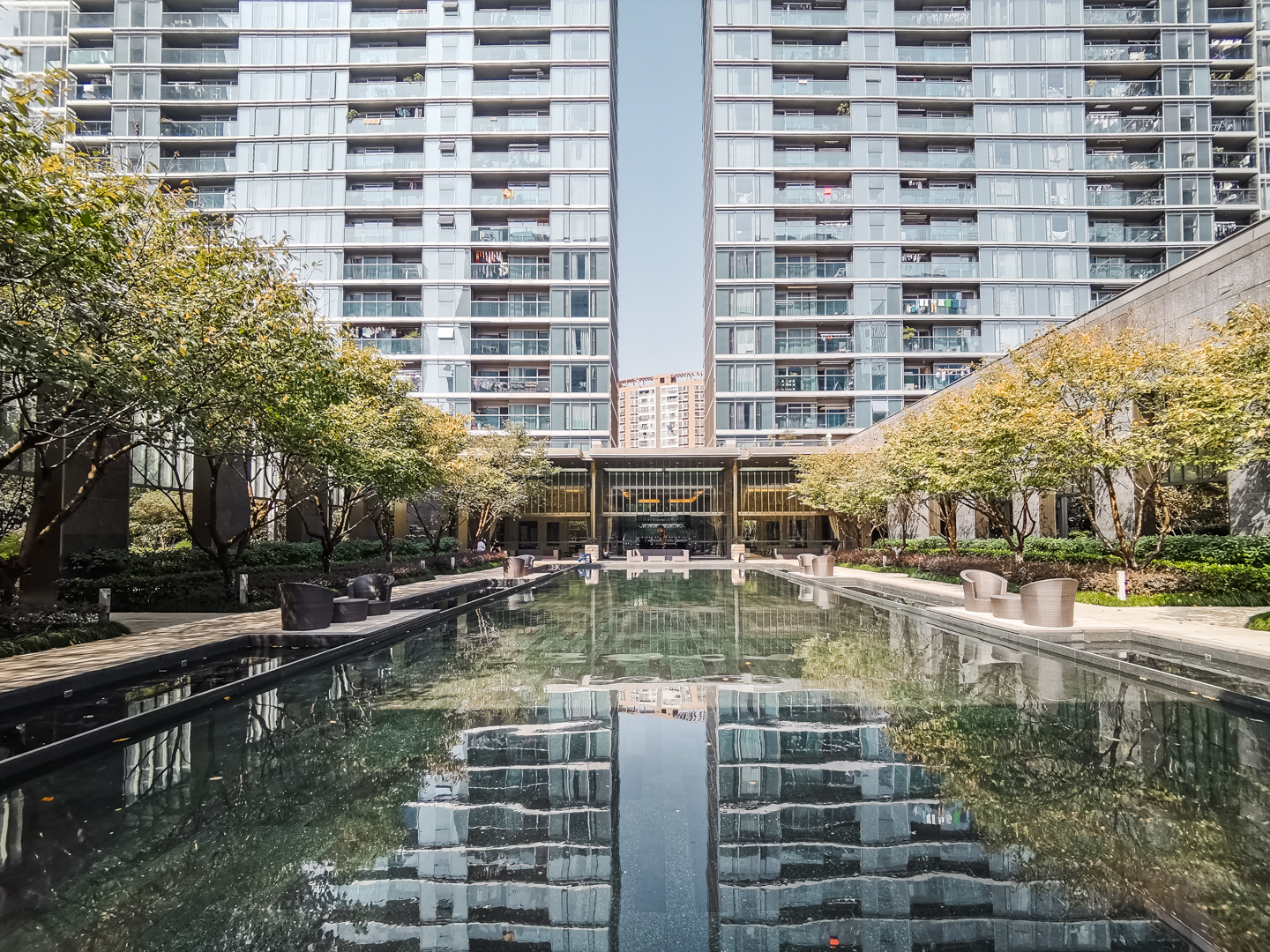 Sapphire Mansion compound photo 6