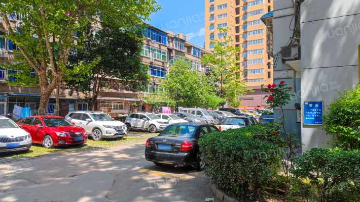 陕建机施集团第一社区外景图