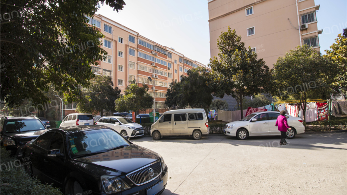 长江金盾小区外景图