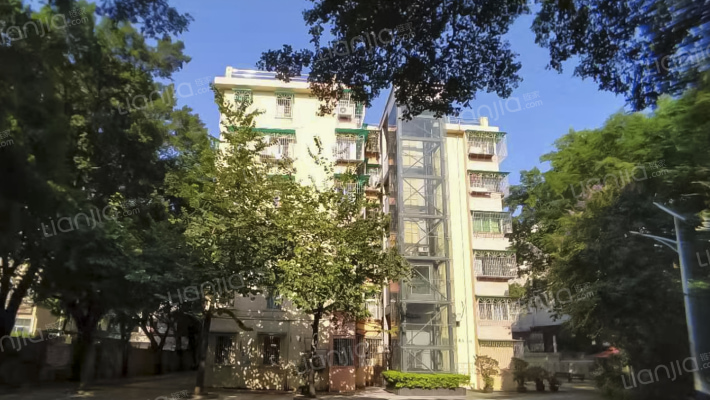 军休大厦外景图