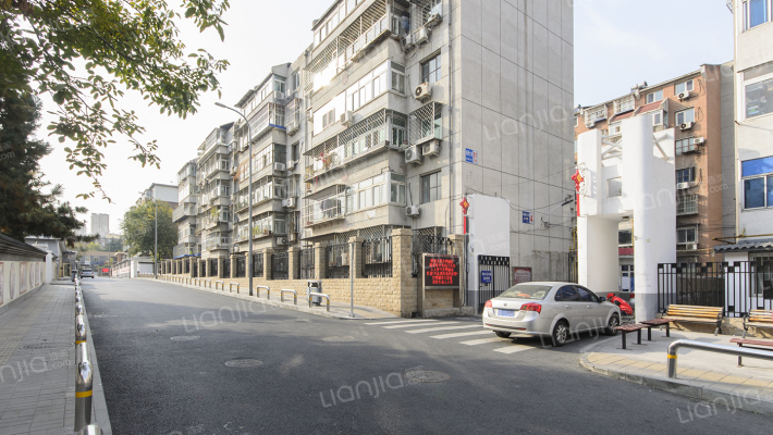 新桥大街61号院外景图