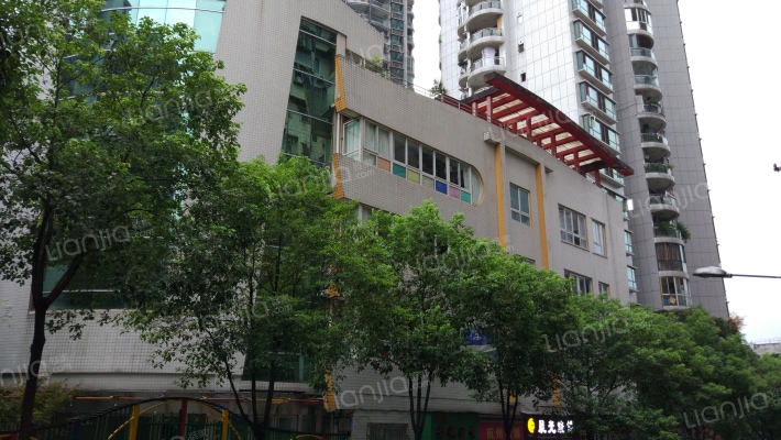 宏华半岛外景图