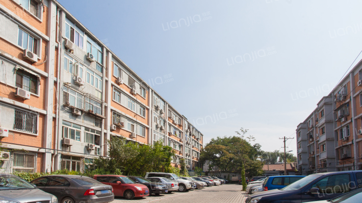 帽儿胡同45号院外景图