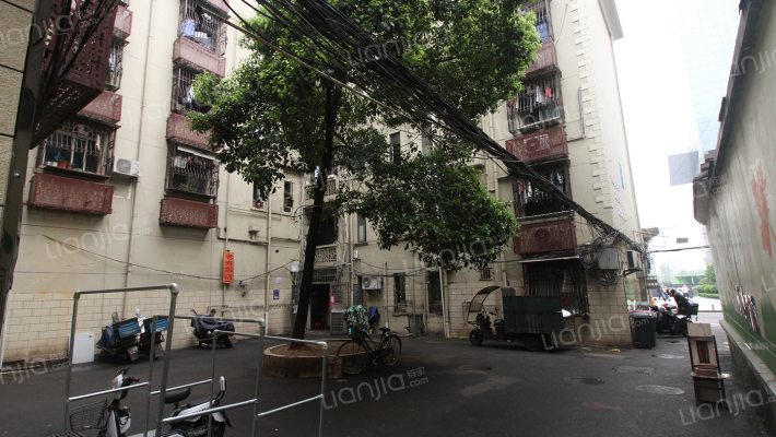 蔡锷路居民点外景图