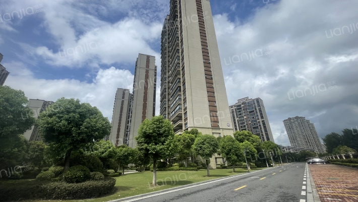 柏悦华府外景图