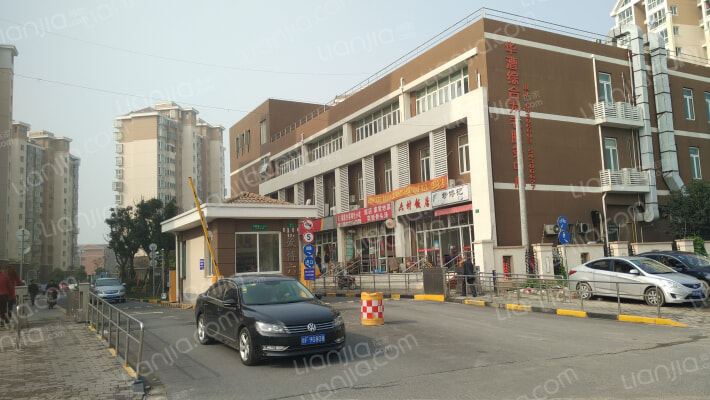 爱博六村外景图