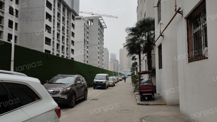 西铝小区外景图