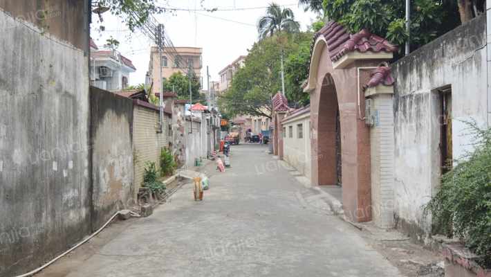 民主小区外景图