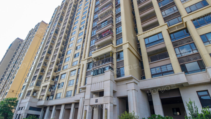 万城皇冠豪苑外景图