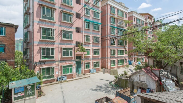 成黔小区外景图