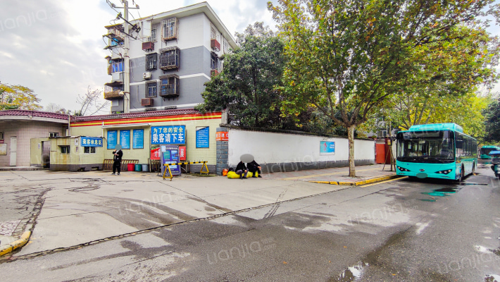 西安市公交一公司3号家属院外景图