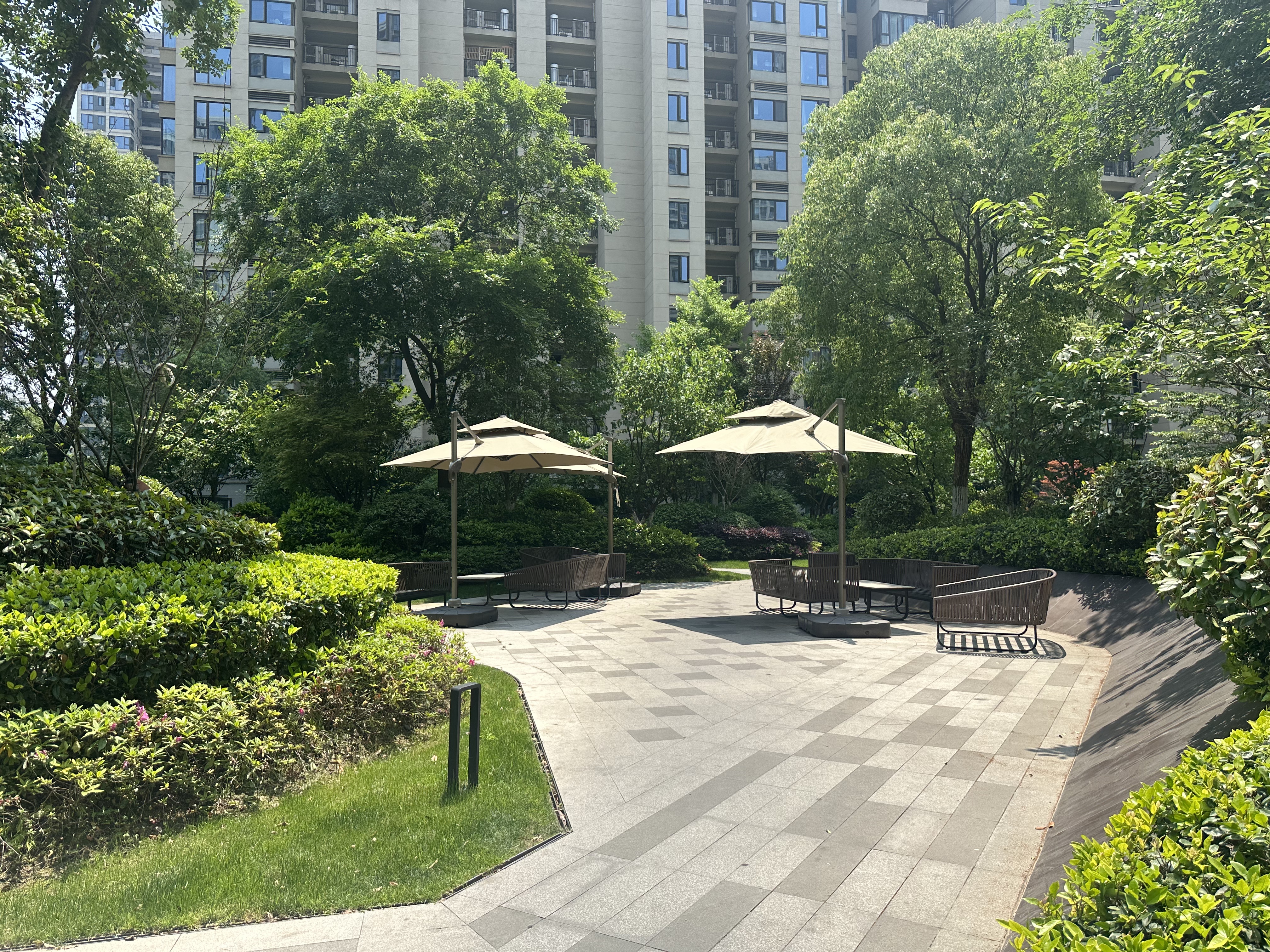 君奥名邸小区实景 3