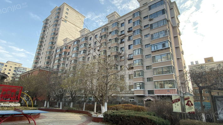 中街北苑外景图