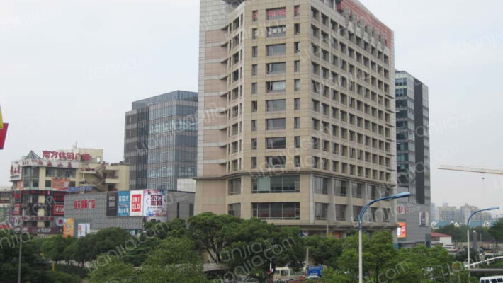 南方休闲广场外景图